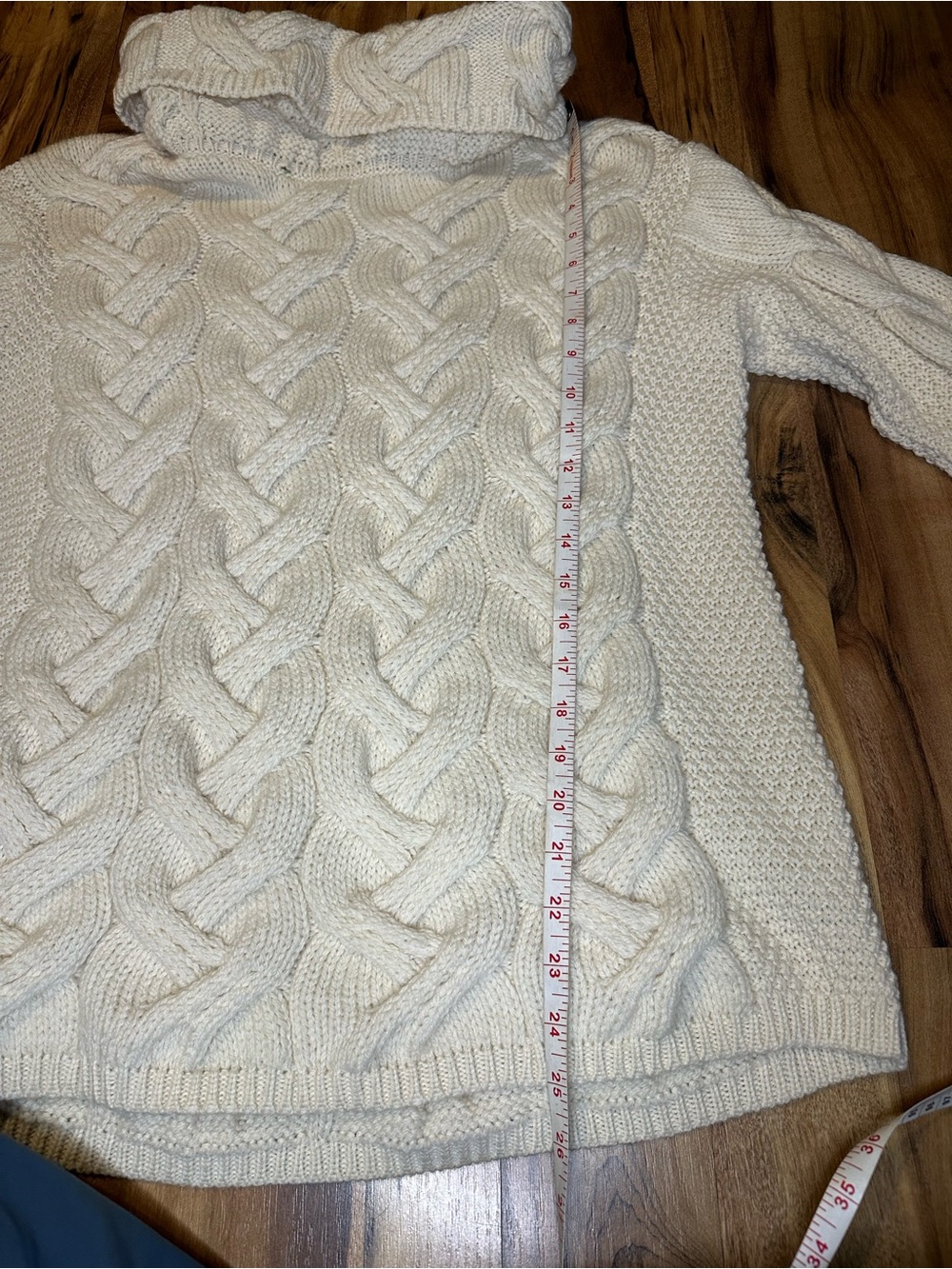 Aran Woollen Mills Sweater M Merino Wool Cable Knit Cowl Neck Irish Fisherman - Picture 7 of 10